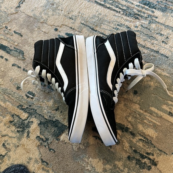 Vans Men’s 8.5 - Picture 2 of 5